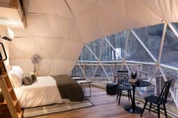 Cliffside Dome| HotTub| Rare Stay in Woods