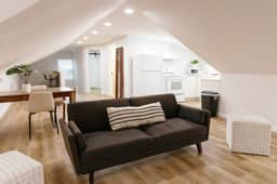 Seabiscuit| Loft Apartment Downtown Lexington| 1BD