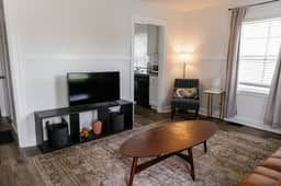 Cozy Corner| Home near Downtown Lexington| 2BD