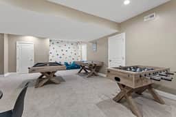 Fun House w/ HotTub| Theatre | Gameroom| Sleeps 16