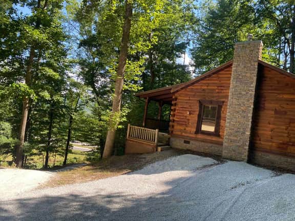 Hideaway Cabin |Hot Tub| Firepit | Wooded Stay