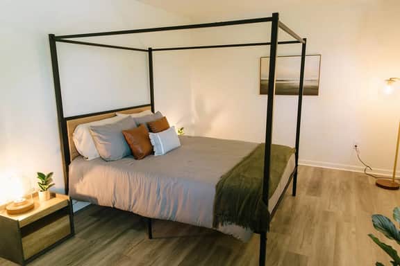 Morning View 4” Cozy Modern Stay - College/Hiking - Apartment