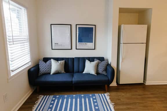 Big Blue| Apartment Near Downtown Lexington| 1BD
