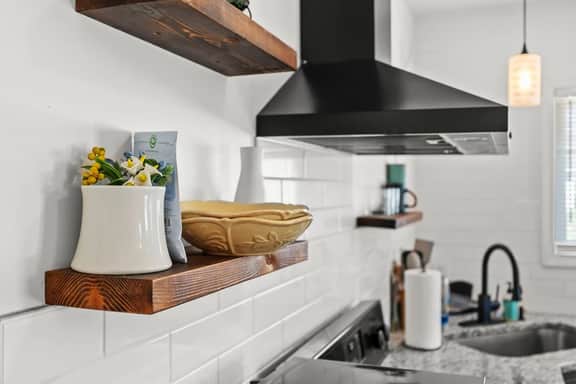 Mint Julep |Apartment Near Downtown Lexington| 1BD