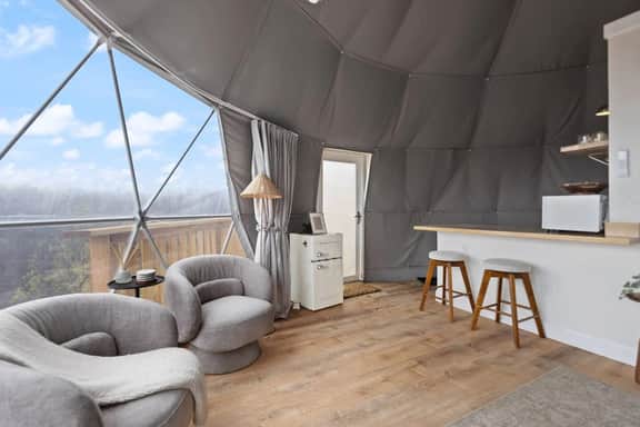 Overlook LUX Dome| Epic RRG Views| Cardinal Crest
