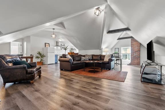 Bourbon Trail| Loft Near Downtown Lexington| 1BD