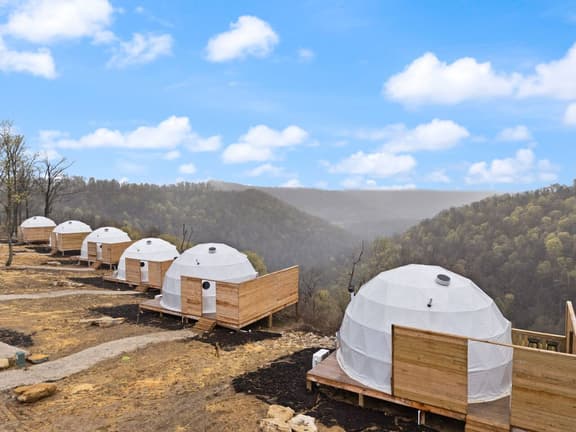 Overlook LUX Dome | Epic RRG Views | Cloud Chaser