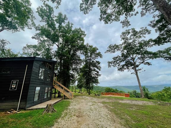 Cozy Cabin Breathtaking Mountain View w/ Hot Tub