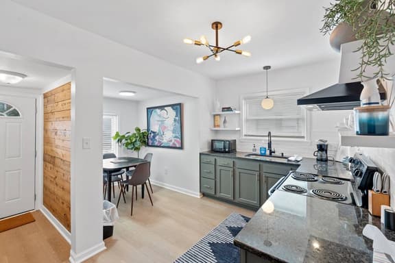Comfortable 1-Bedroom Apartment in Downtown Lex